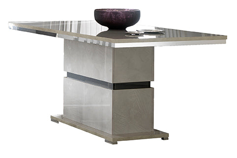 MISTRAL DINING TABLE